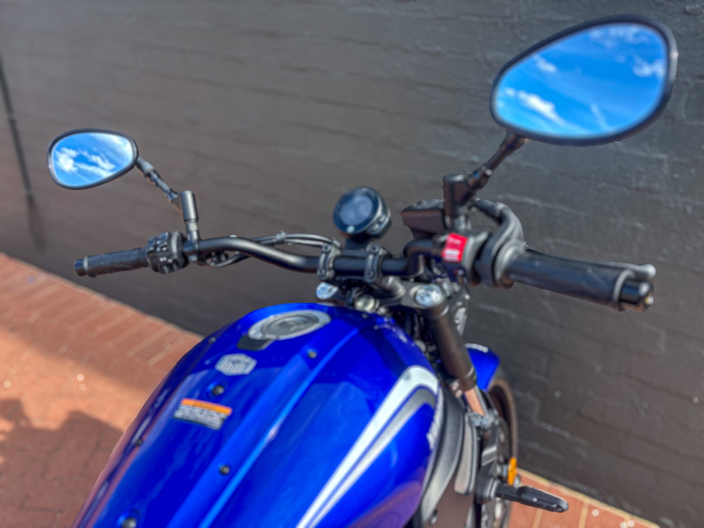 DEALER DEMO 2024 YAMAHA XSR 700 $9,890* Excl Gov Charges