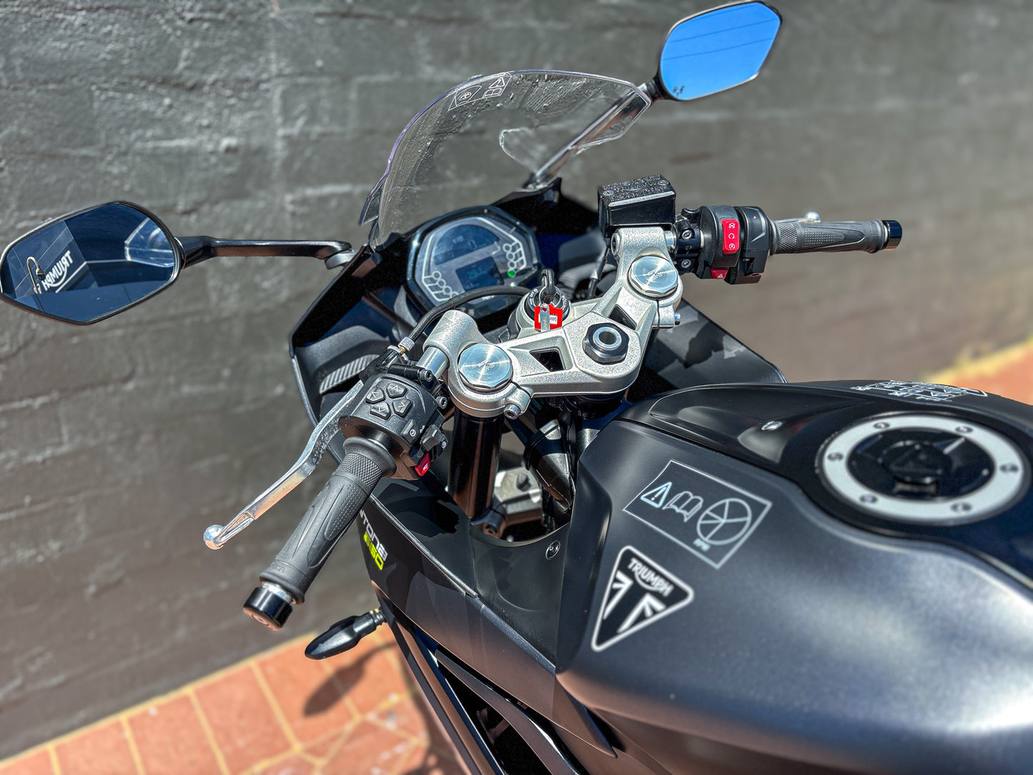 DEALER DEMO 2024 TRIUMPH DAYTONA 660 FULL POWER $13,290* Excl Gov Charges