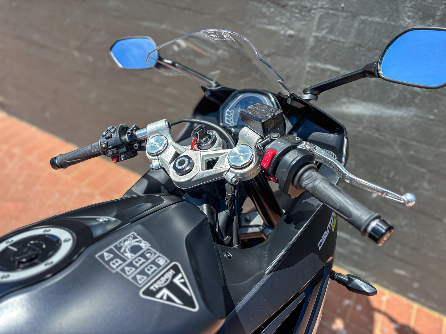 DEALER DEMO 2024 TRIUMPH DAYTONA 660 FULL POWER $13,290* Excl Gov Charges