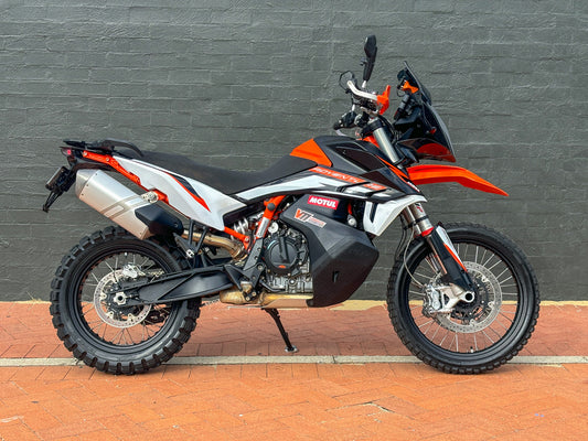 USED 2021 KTM ADVENTURE 890 R $18,990* Excl Gov Charges