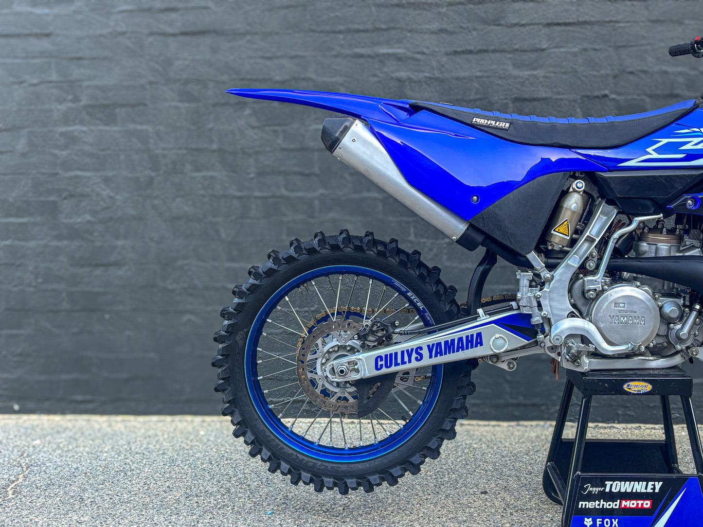 USED 2023 YAMAHA YZ250 $9,990