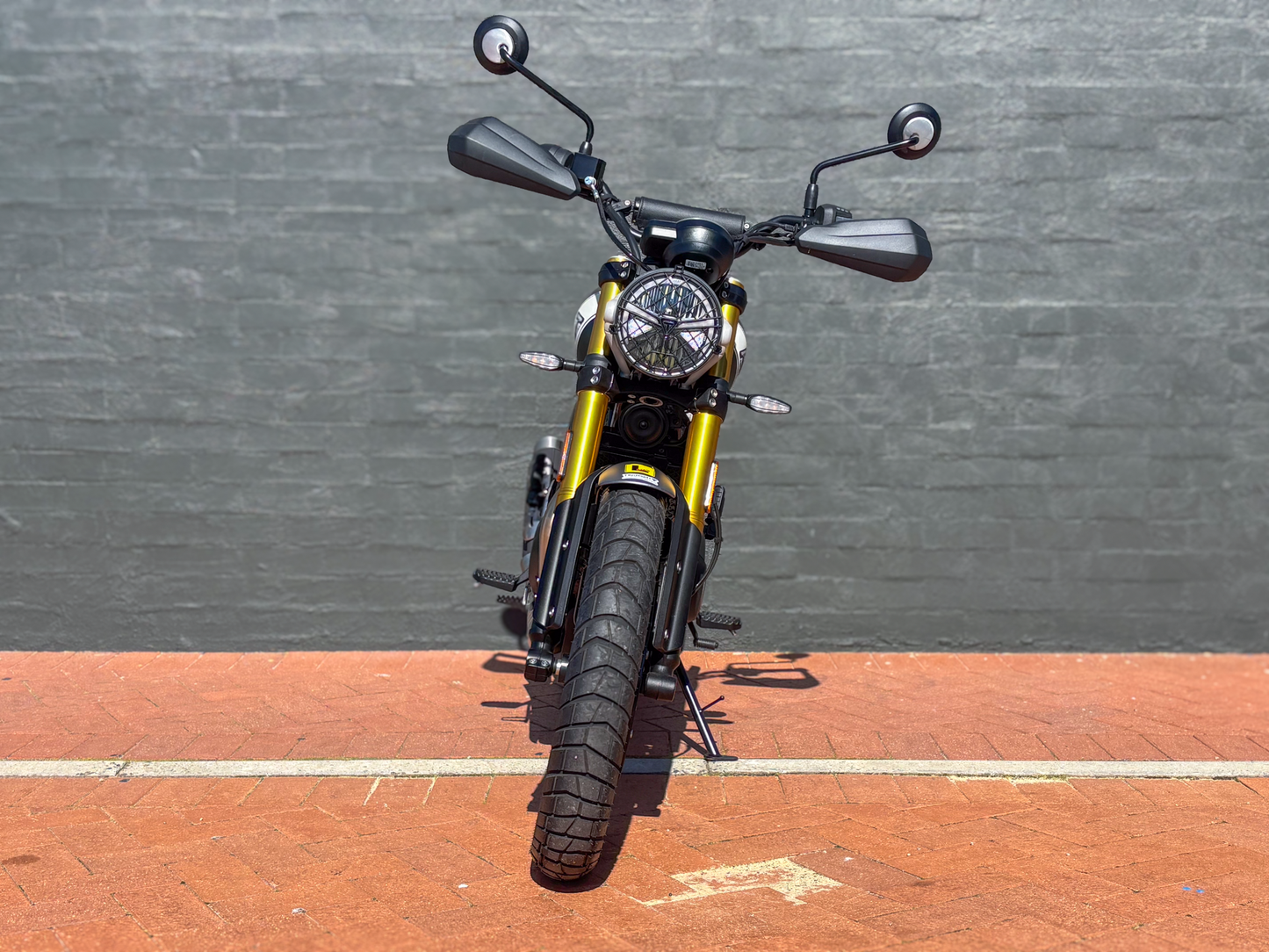 DEALER DEMO 2024 TRIUMPH SCRAMBLER 400 X $7,990* Excl Gov Charges