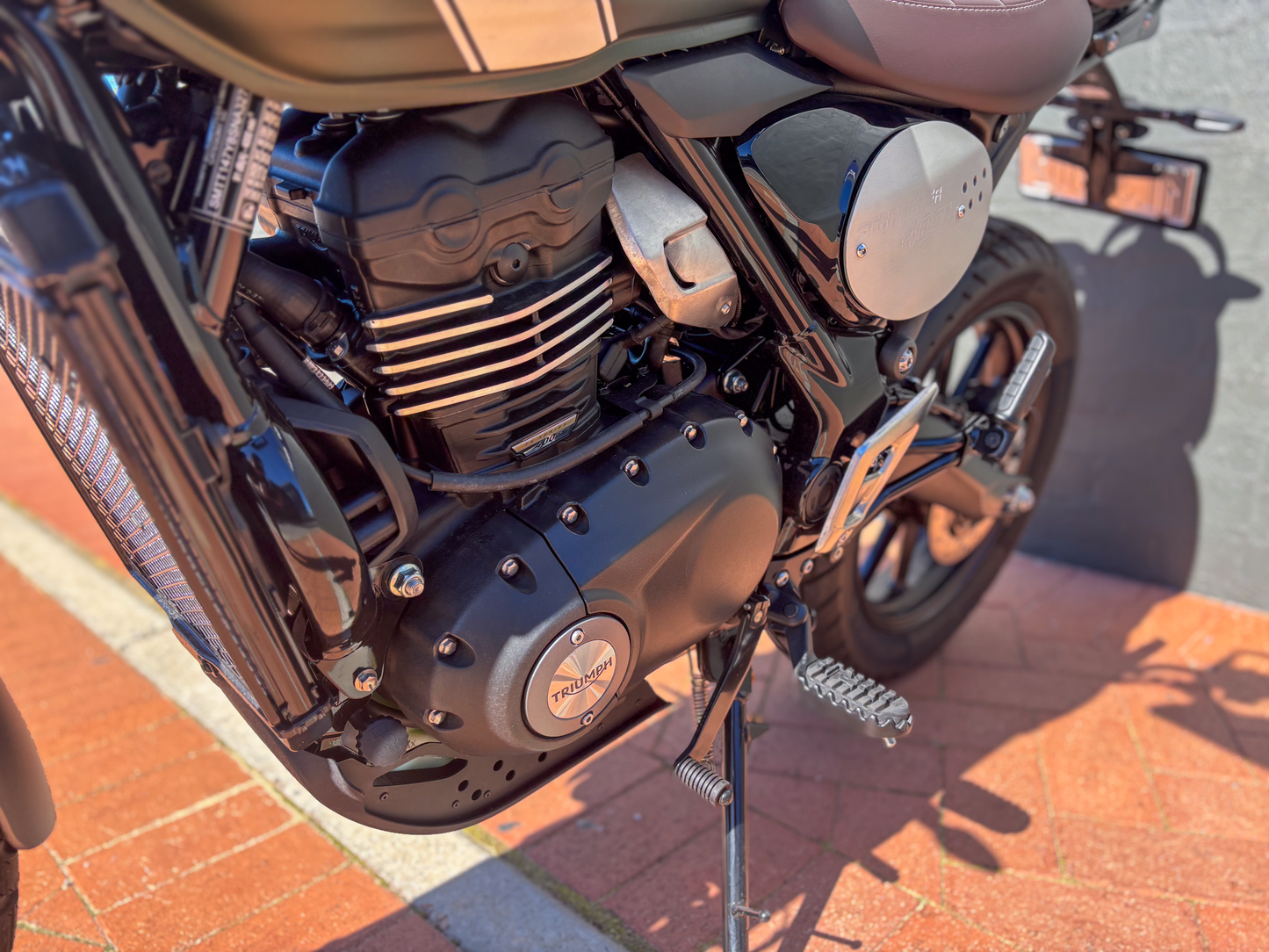 DEALER DEMO 2024 TRIUMPH SCRAMBLER 400 X $7,990* Excl Gov Charges