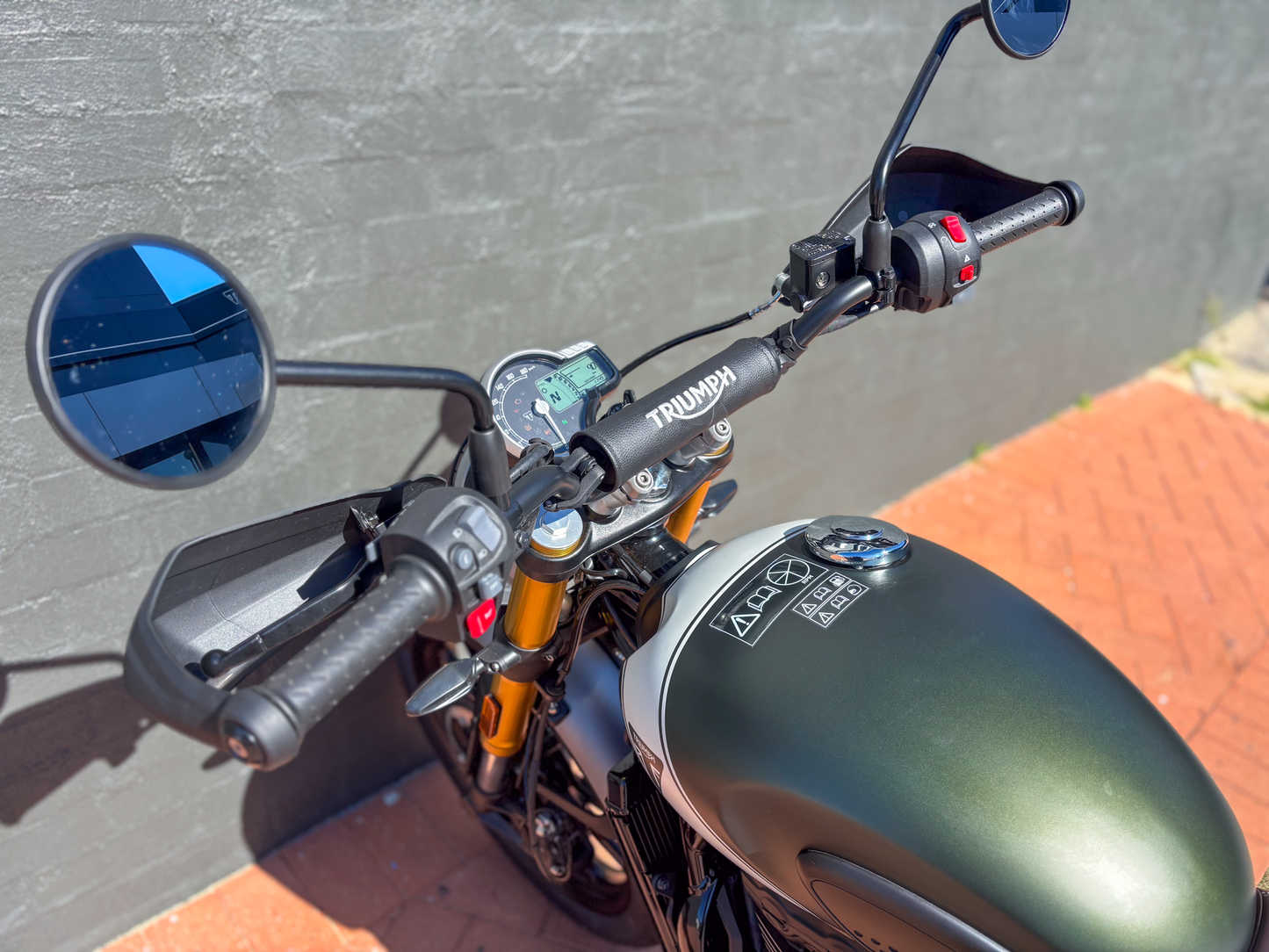 DEALER DEMO 2024 TRIUMPH SCRAMBLER 400 X $7,990* Excl Gov Charges