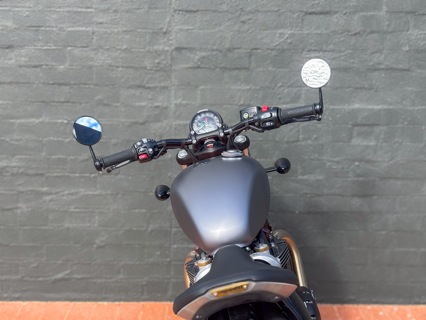 DEALER DEMO MY25 TRIUMPH BONNEVILLE BOBBER 1200 $21,990* Excl Gov Charges