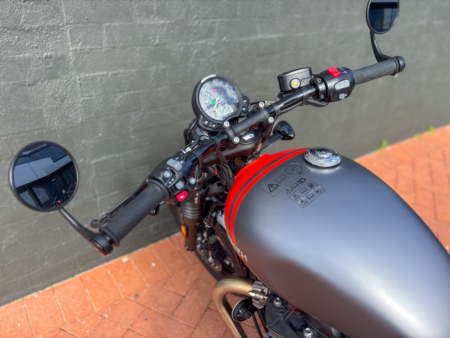 DEALER DEMO MY25 TRIUMPH BONNEVILLE BOBBER 1200 $21,990* Excl Gov Charges