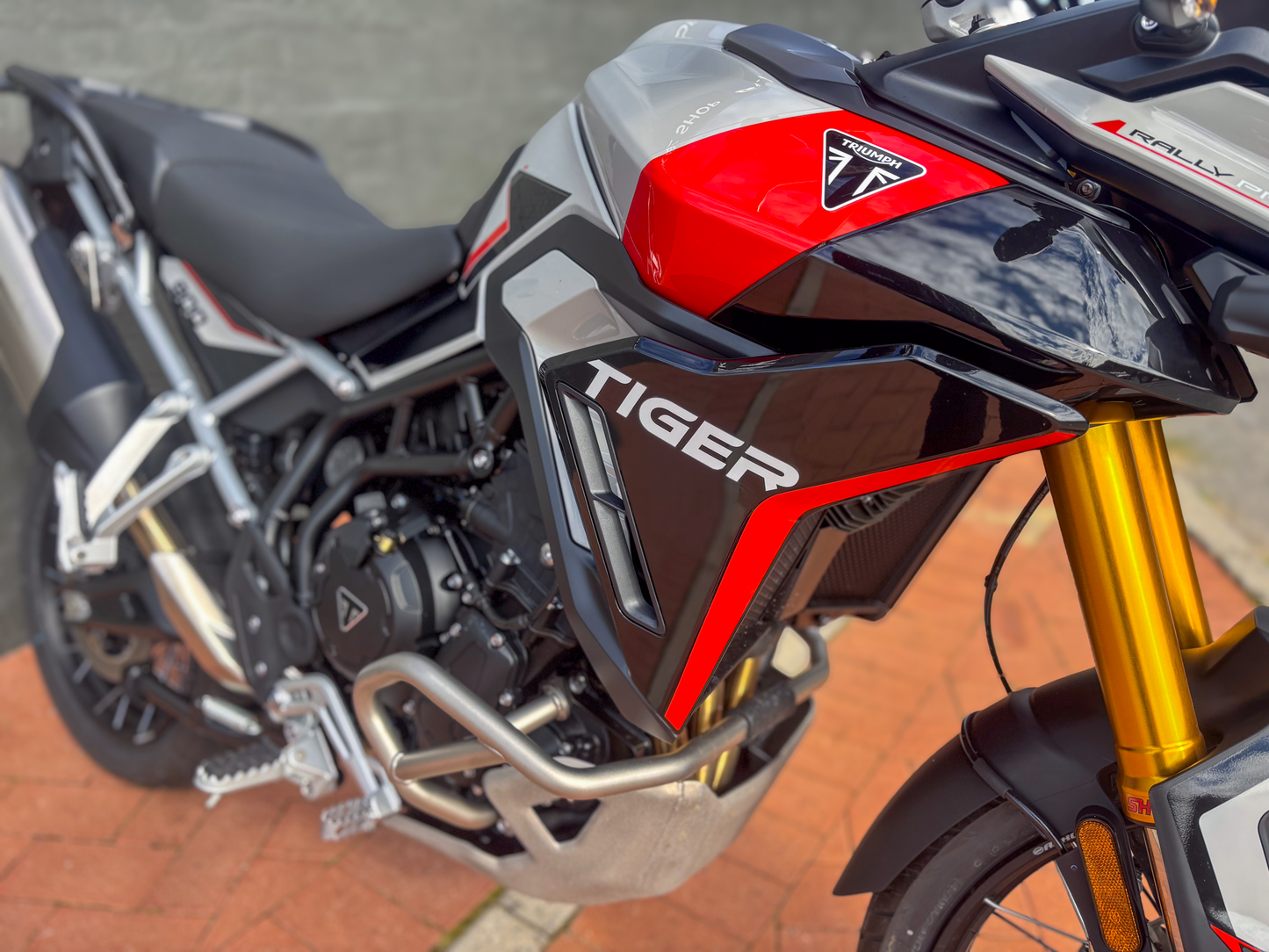 DEALER DEMO 2025 TRIUMPH TIGER 900 RALLY PRO $23,990* Excl Gov Charges