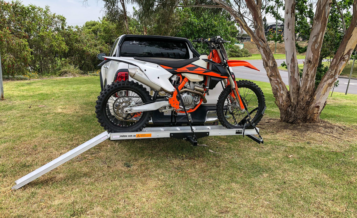 MO-TOW 1.9M BIKE CARRIER (rated to 180kg)