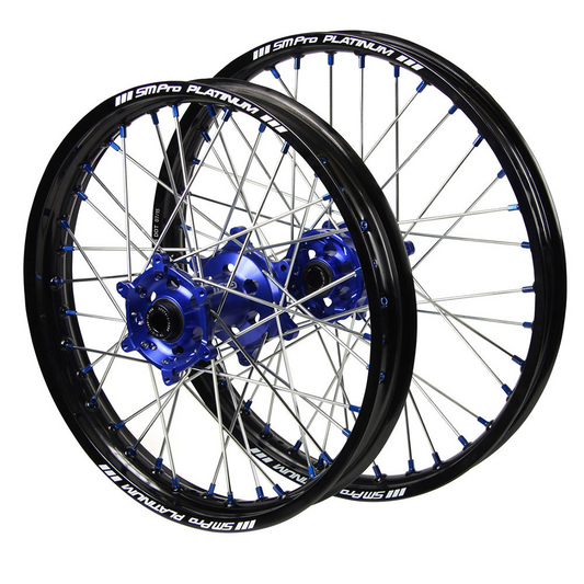 YAMAHA SM PRO WHEEL SET - YZF 21-18X2.15 BLACK/BLUE