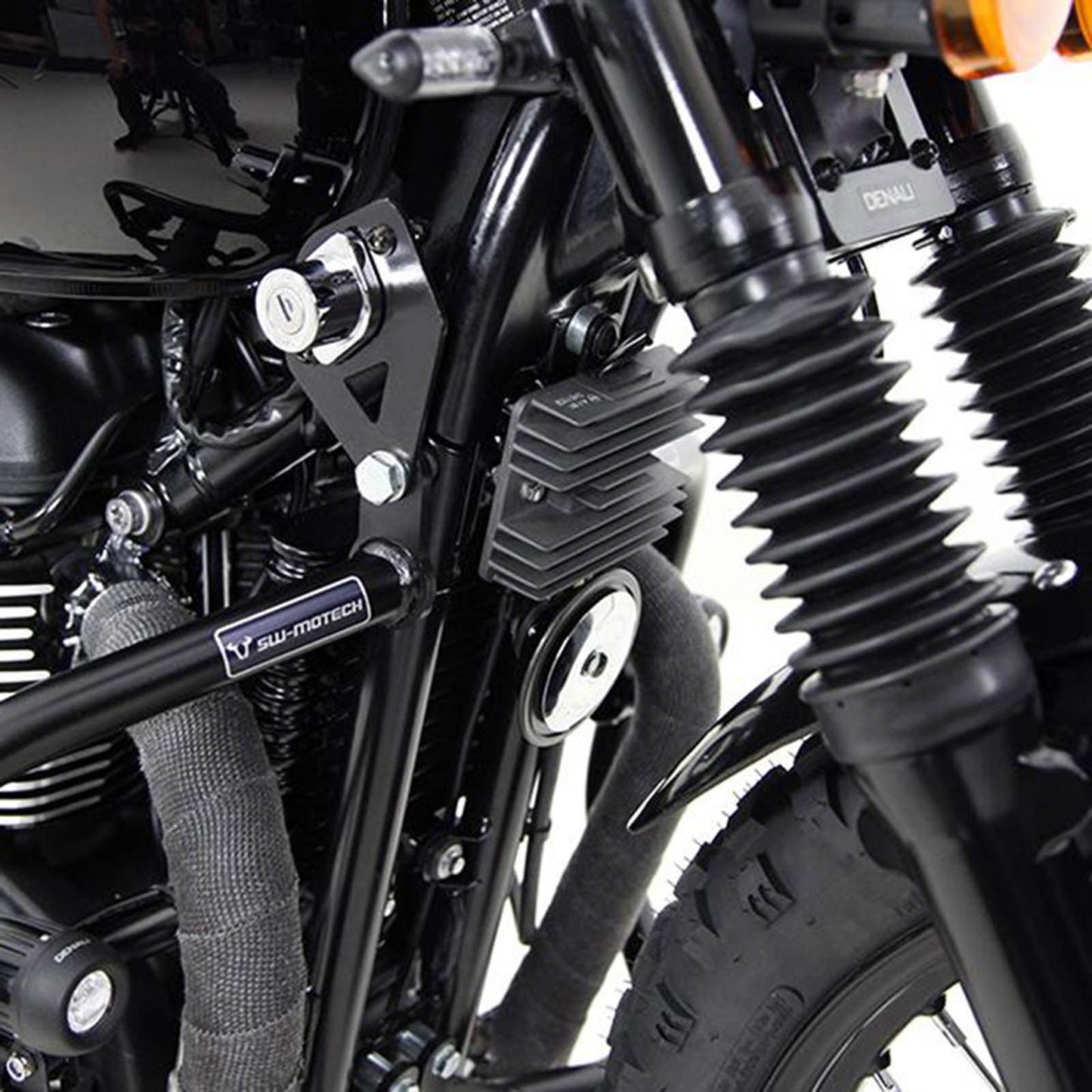 DENALI RECTIFIER & HORN RELOCATION BRKT, TRI BONNE THRUXTON