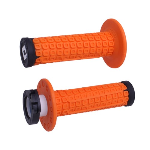 ODI MX V2 NOMAD D30 LOCK ON GRIP ORANGE/BLACK 31.5/32.5MM | 2T / 4T