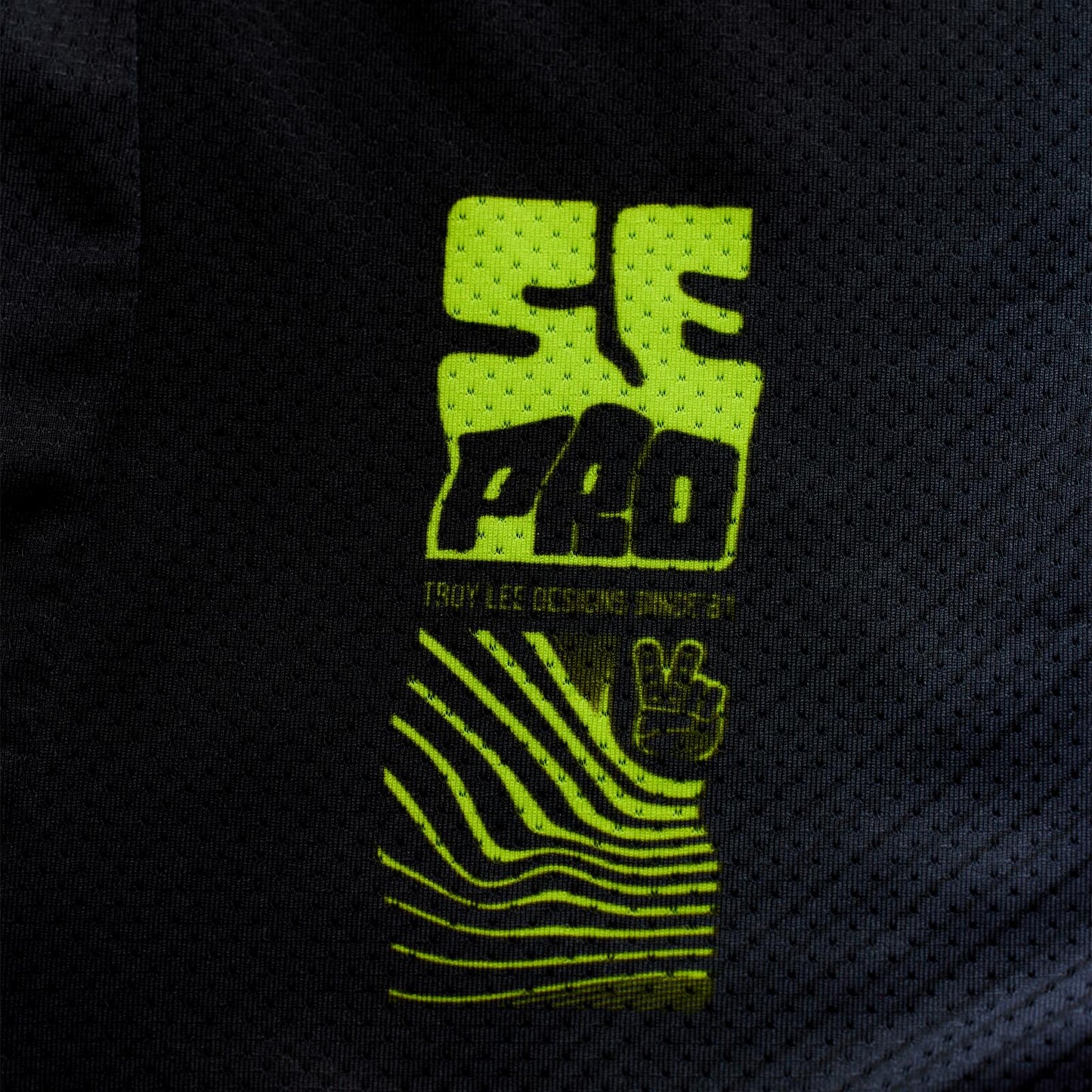 TLD 26.2 SE Pro Jersey - Wander Black / Neo Purple - view 5